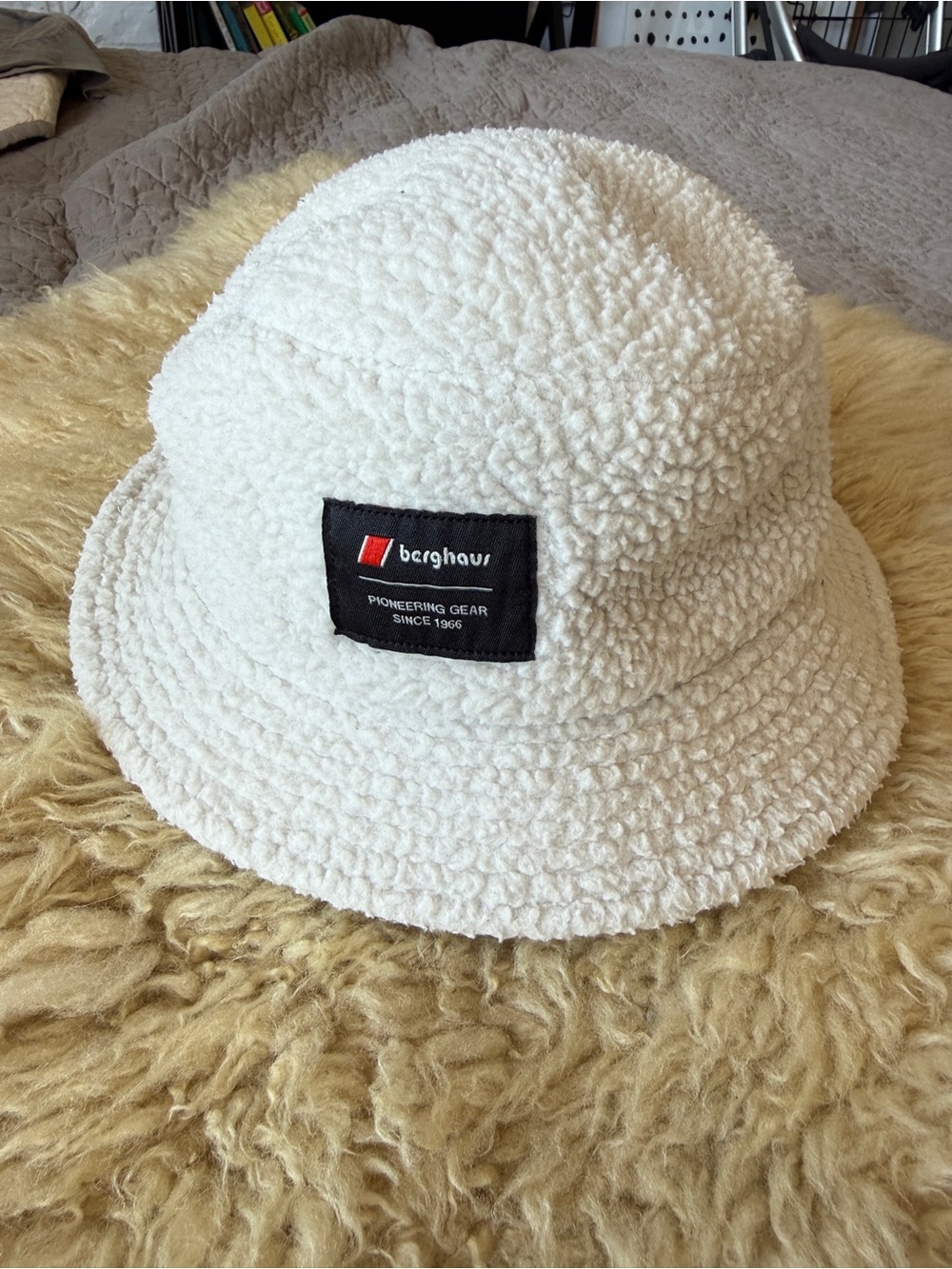 Berghaus Sherling fleece bucket hat in beige Silver Birch